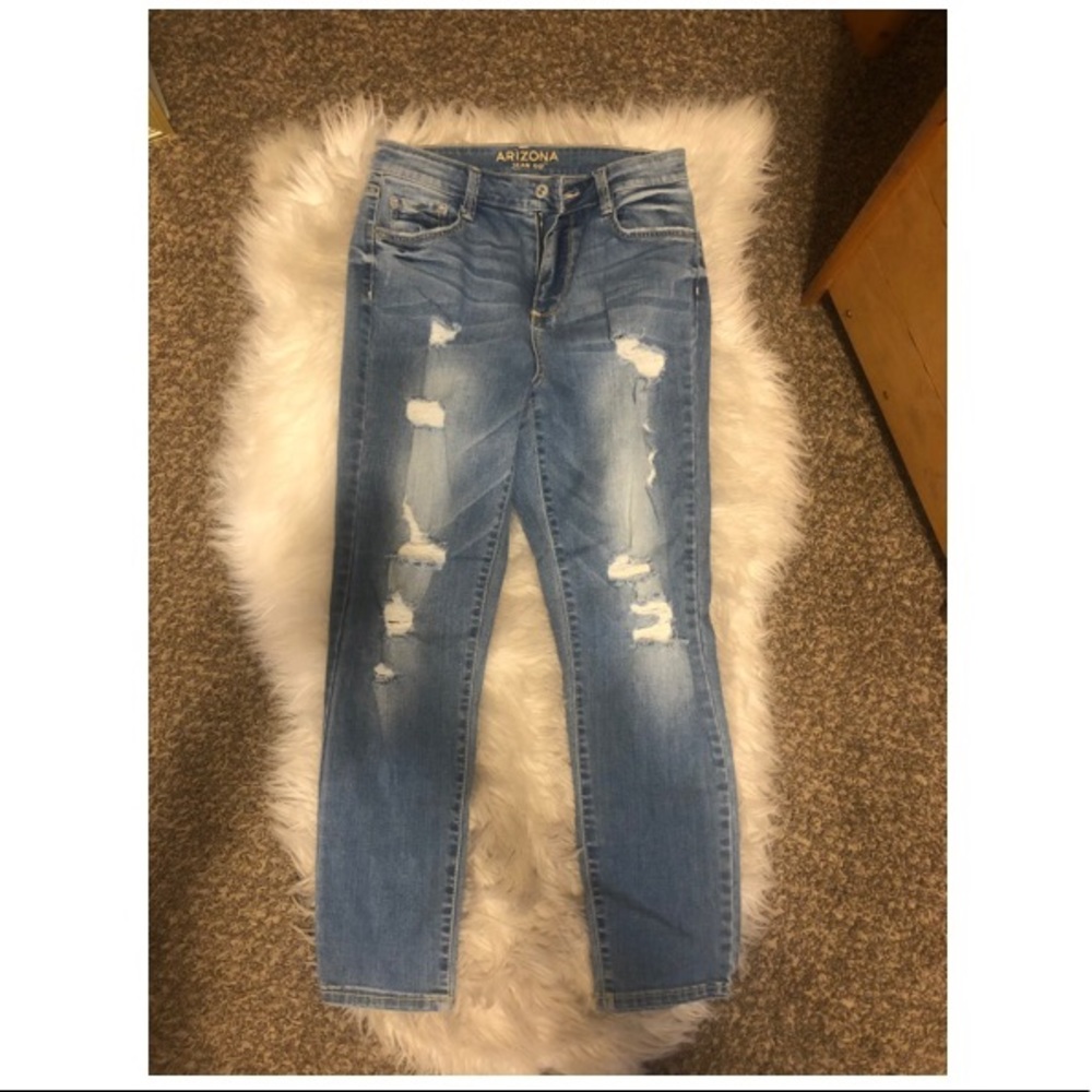 Arizona women’s distressed jeans